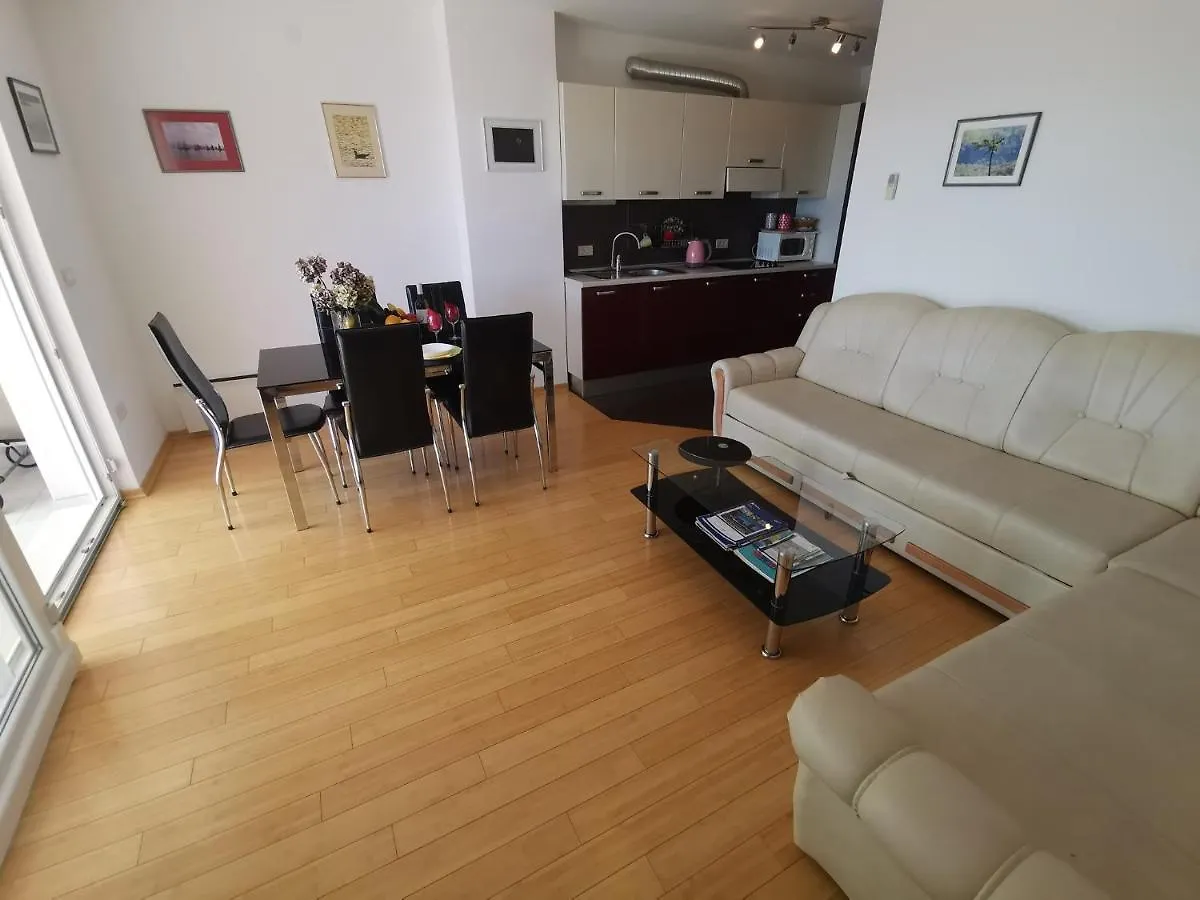 Apartments In Selce 13938 0*,